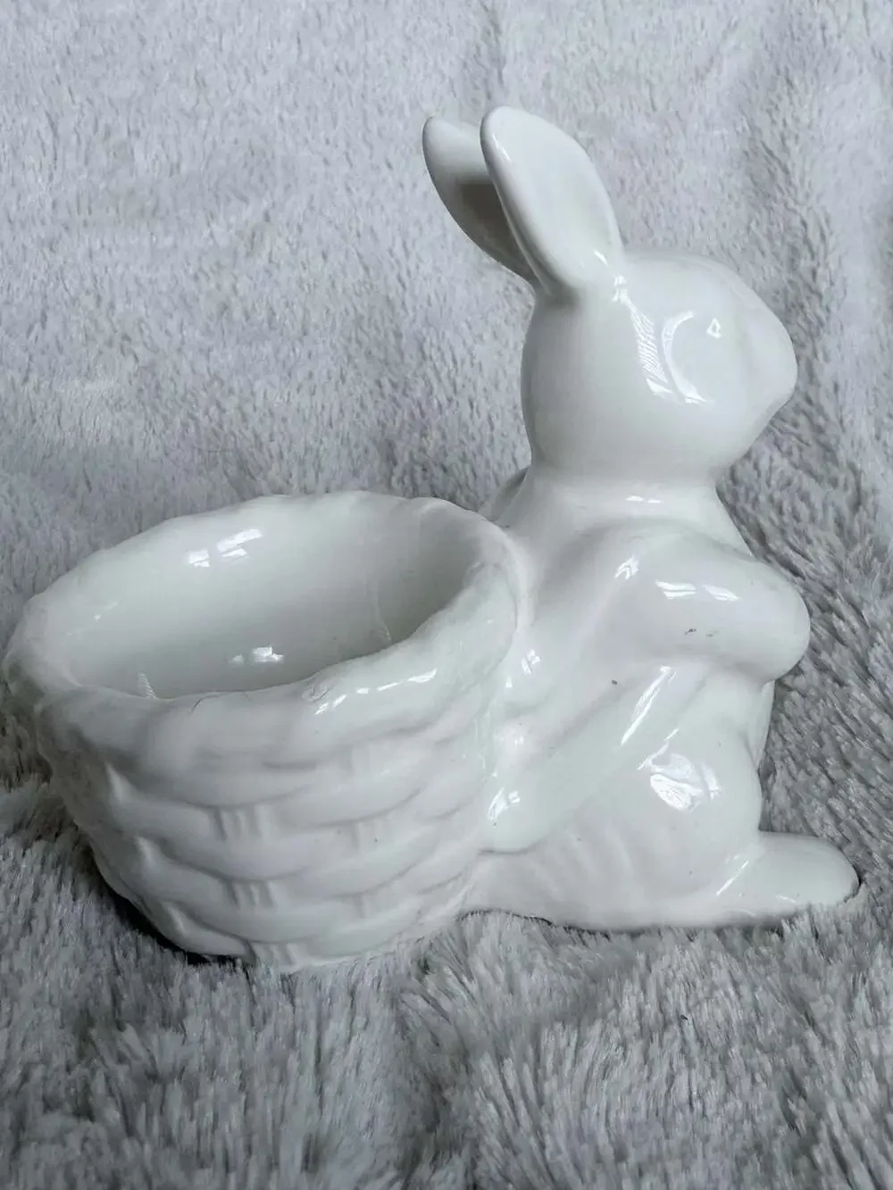 Pottery Barn White Ceramic Easter Rabbit Bunny with Basket Bowl